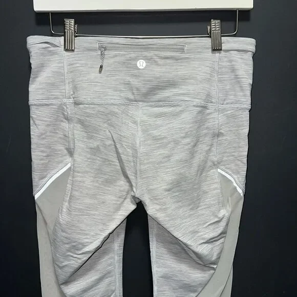 Lululemon Run With The Sun Crop Womens Leggings 8 Gray White Stripe Mesh - Picture 7 of 9